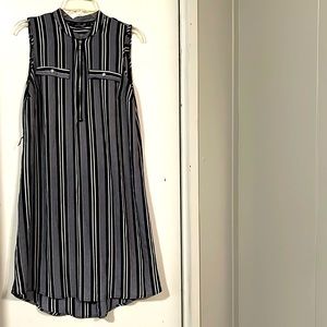 Mlle Gabrielle sleeveless dress for women. Size M
